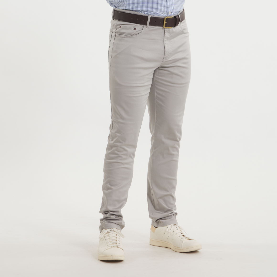 Light Gray | ON MODEL FRONT