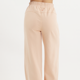 Cozy Camellia | ON MODEL BACK