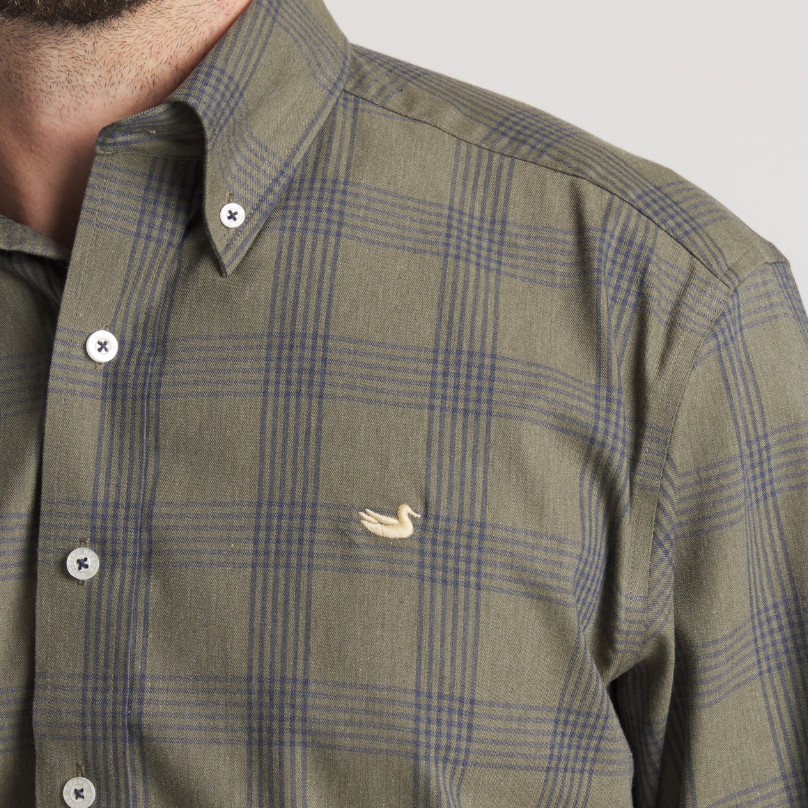 Dark Olive & Navy | On Model | Details