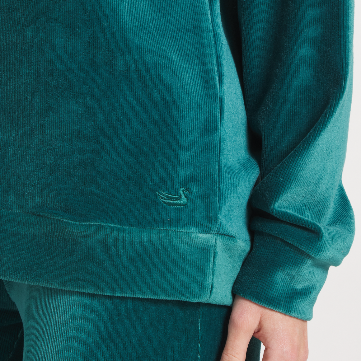 Dark    Green | ON MODEL DETAIL