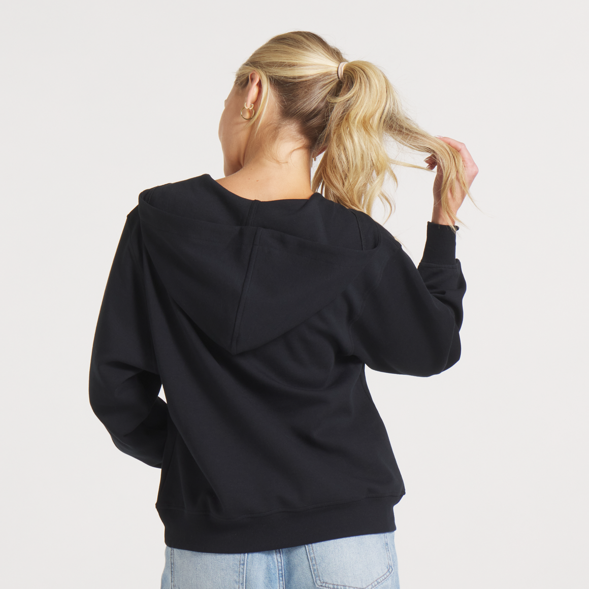Black | ON MODEL BACK