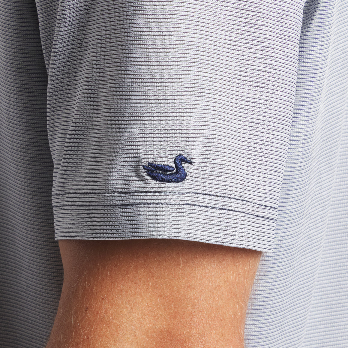 White & Navy Marin | ON MODEL DETAIL