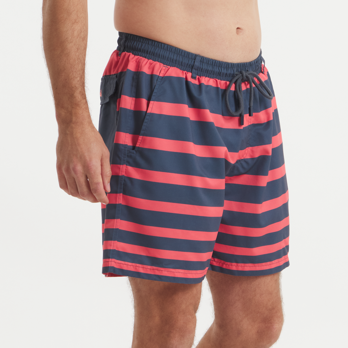 Navy   and    Red | ON MODEL FRONT