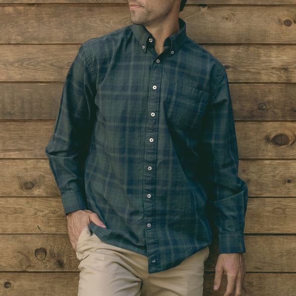 Navy  and  Dark    Green | lifestyle