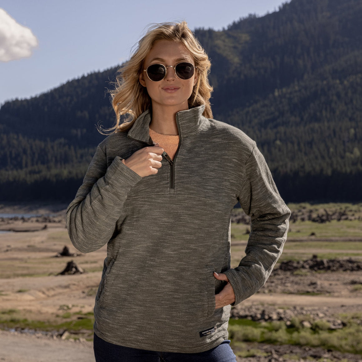 Dark      Green | Midland Trail Pullover | Lifestyle